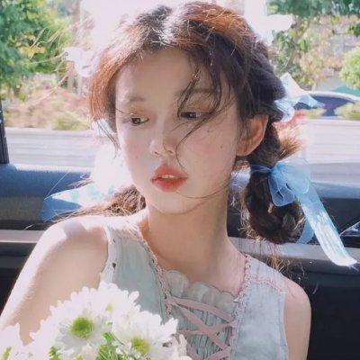 每天吓你八小时海报