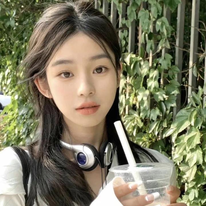 长脚怪海报