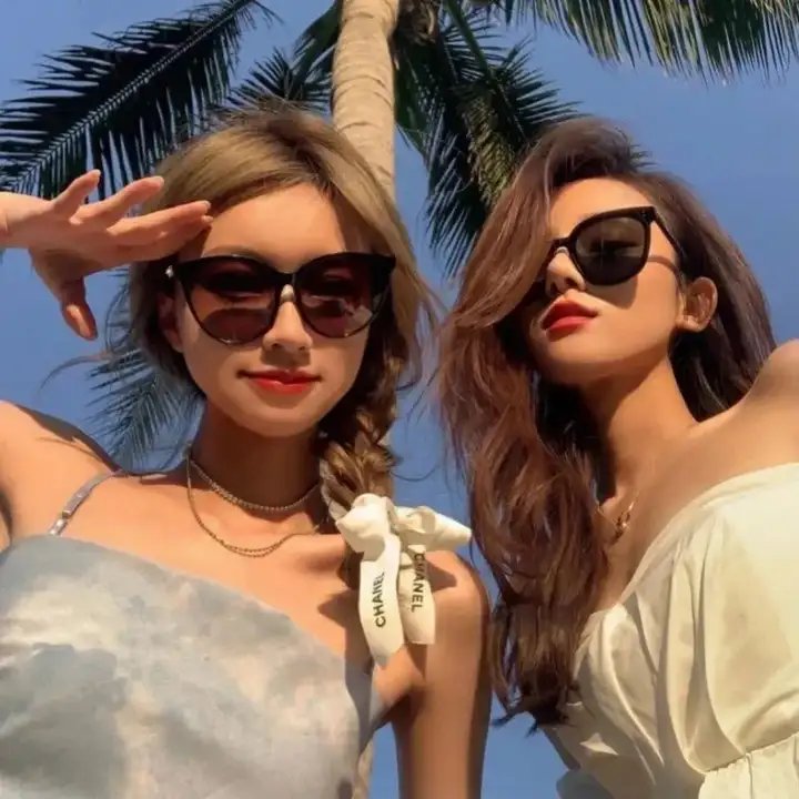 古城童话海报